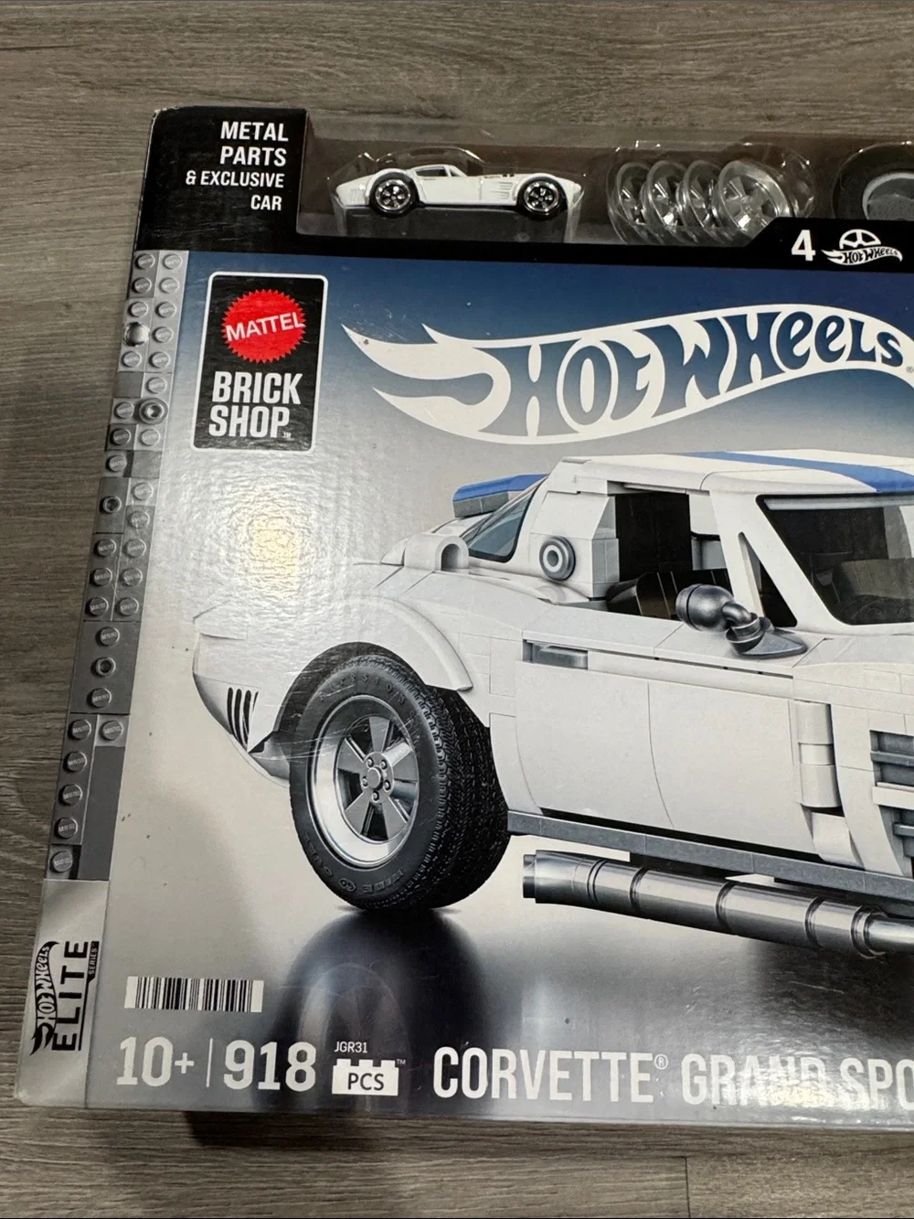 Hot Wheels Brick Shop Corvette Grand Sport Building Set